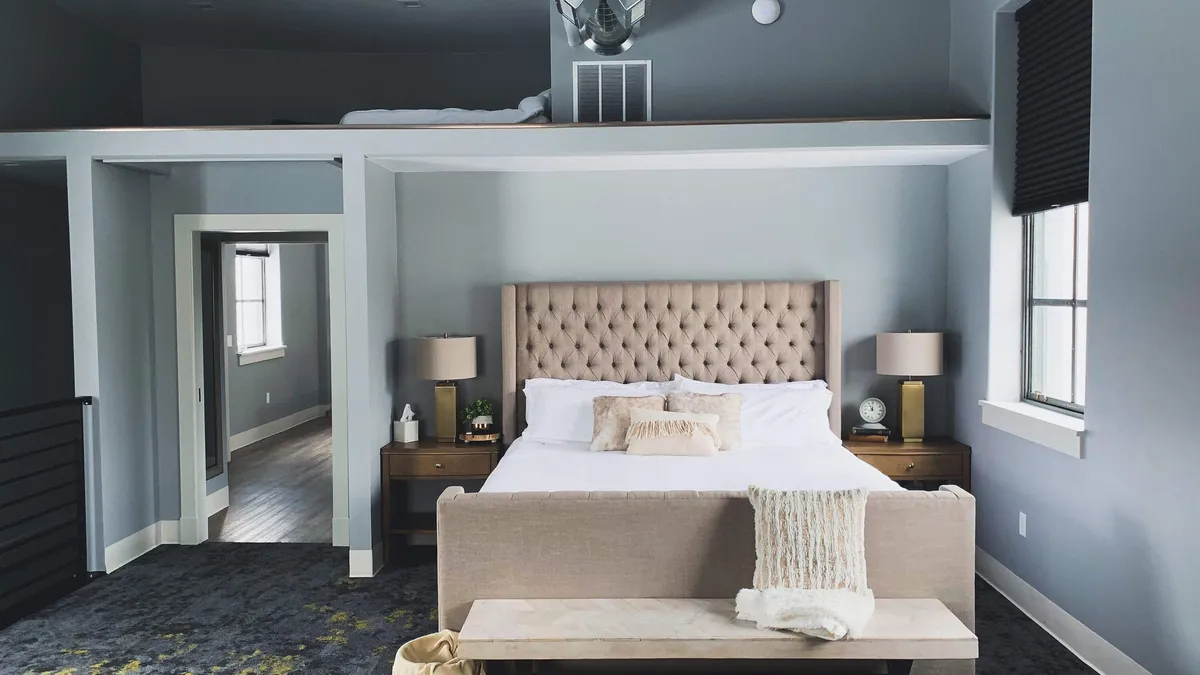 Adam winger f Acloea PA c unsplash